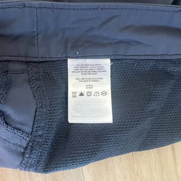 Columbia Women's Saturday Trail™ Long Shorts Sz 14 - Picture 6 of 6